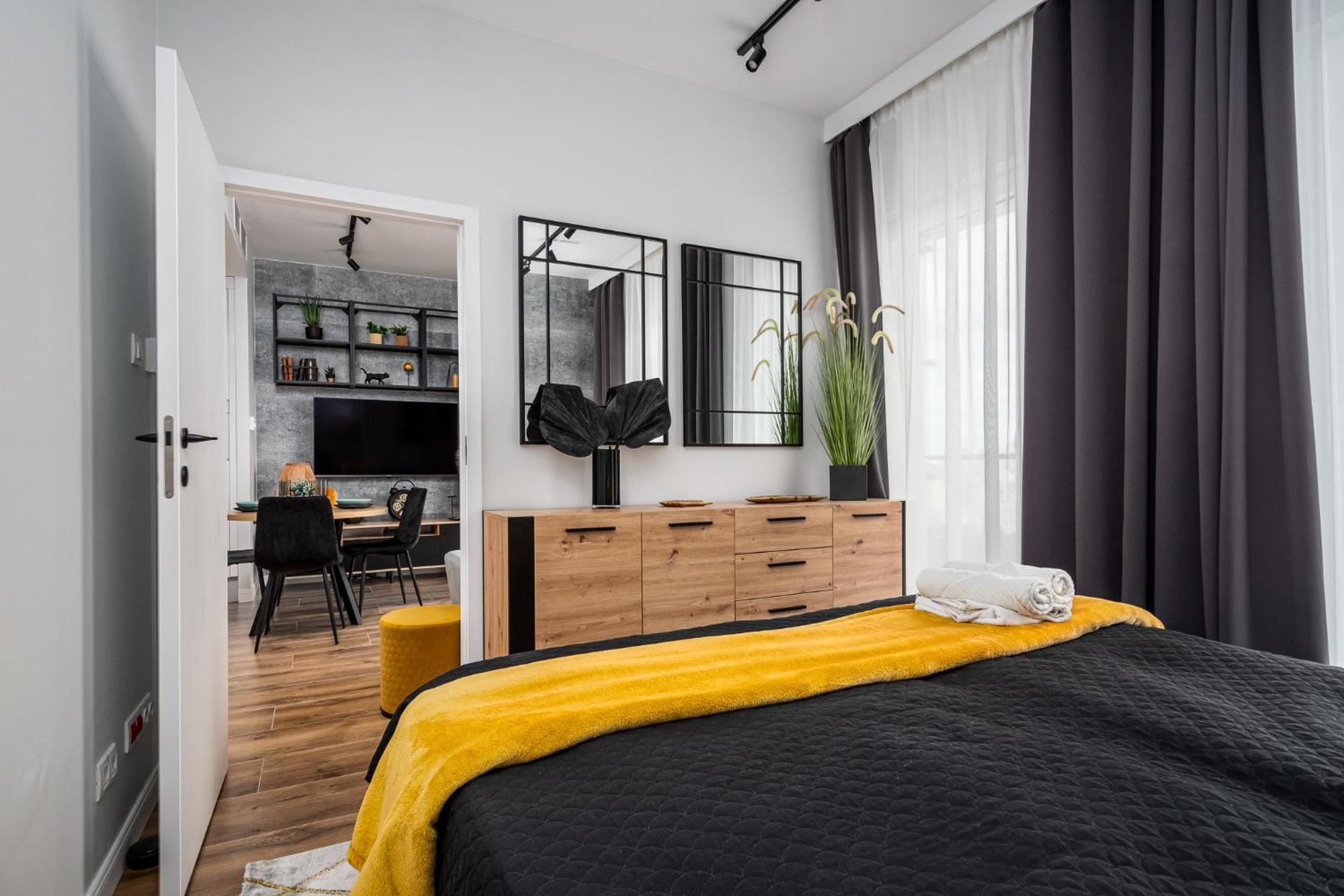 Wola Tower Deluxe Separate Bedroom With Free Garage - By Perfect Apart 华沙 外观 照片