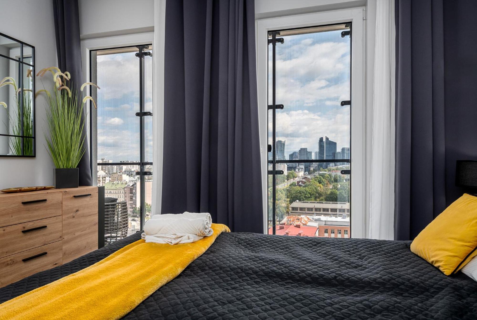 Wola Tower Deluxe Separate Bedroom With Free Garage - By Perfect Apart 华沙 外观 照片