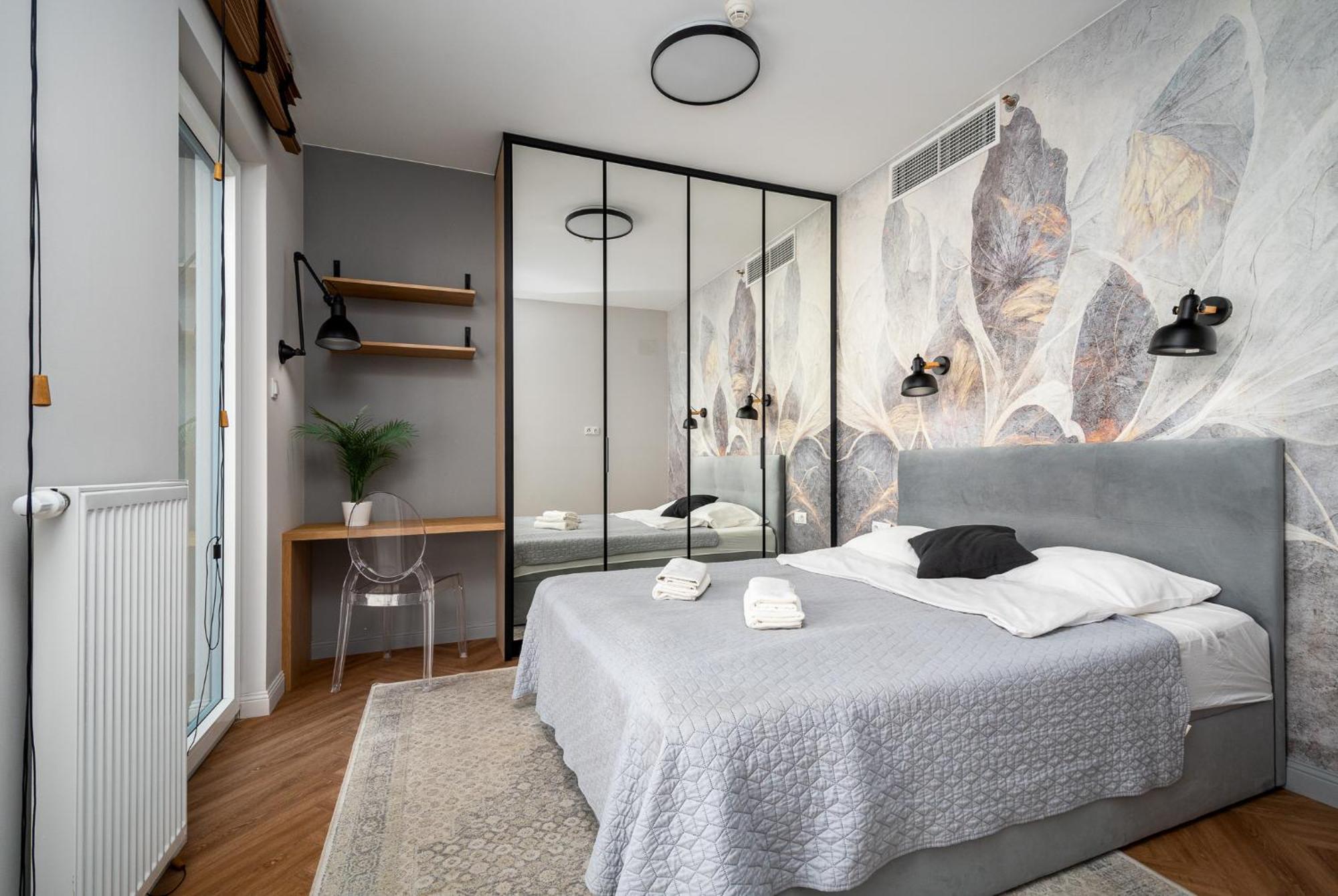 Wola Tower Deluxe Separate Bedroom With Free Garage - By Perfect Apart 华沙 外观 照片